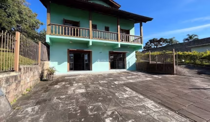 Fazenda à venda na Avenida Santo Dias da Silva, 924, Lomba do Pinheiro, Porto Alegre, 260 m2 por R$ 2.190.000