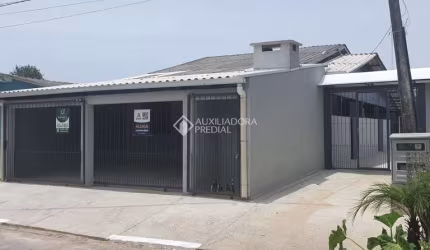 Casa com 8 quartos à venda na Rua Maciel, 64, Passos dos Ferreiros, Gravataí, 318 m2 por R$ 999.000