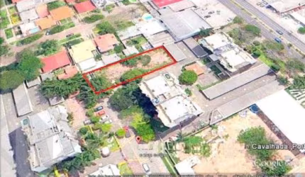Terreno em condomínio fechado à venda na Rua Eurípedes Monteiro Duarte, 42, Cavalhada, Porto Alegre por R$ 600.000