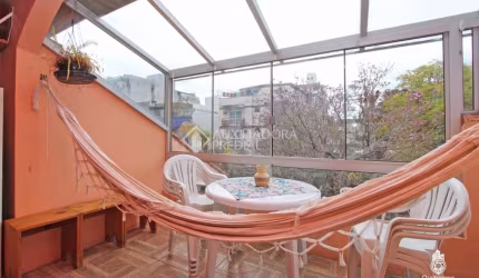 Casa em condomínio fechado com 3 quartos à venda na Rua Tenente-Coronel Fabrício Pilar, 817, Mont Serrat, Porto Alegre, 164 m2 por R$ 980.000
