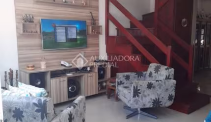 Casa em condomínio fechado com 3 quartos à venda na Avenida da Cavalhada, 5075, Cavalhada, Porto Alegre, 79 m2 por R$ 350.000