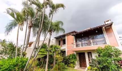 Casa com 4 quartos à venda na Rua Upamaroti, 836, Cristal, Porto Alegre, 400 m2 por R$ 1.490.000