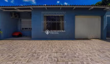 Casa com 3 quartos à venda na Rua das Araras, 184, Harmonia, Canoas, 81 m2 por R$ 370.000