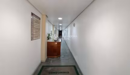 Sala comercial à venda na Rua Coronel Fernando Machado, 981, Centro Histórico, Porto Alegre, 50 m2 por R$ 141.000