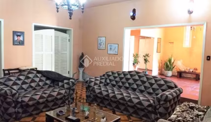 Casa em condomínio fechado com 3 quartos à venda na Rua Coronel Neves, 472, Medianeira, Porto Alegre, 450 m2 por R$ 1.600.000
