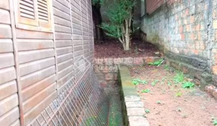 Terreno em condomínio fechado à venda na Rua Cangussu, 336, Nonoai, Porto Alegre, 250 m2 por R$ 175.000