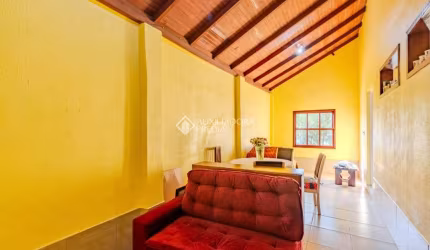 Casa com 2 quartos à venda na Avenida Juca Batista, 7249, Ponta Grossa, Porto Alegre, 220 m2 por R$ 290.000