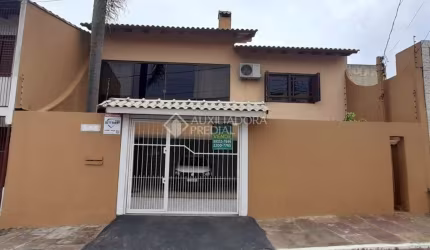 Casa com 3 quartos à venda na Rua Jequié, 130, Santa Isabel, Viamão, 209 m2 por R$ 800.000
