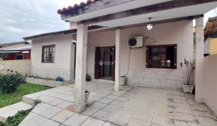Casa com 2 quartos à venda na Rua Curiós, 175, Jardim Algarve, Alvorada, 120 m2 por R$ 350.000
