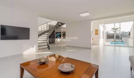 Casa com 3 quartos à venda na Rua Comendador Creidy, 24, Chácara das Pedras, Porto Alegre, 178 m2 por R$ 2.700.000