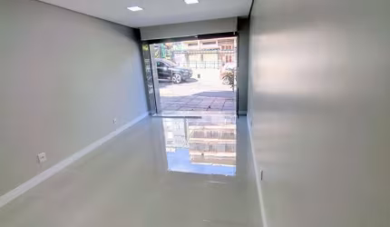 Ponto comercial à venda na Avenida Protásio Alves, 1440, Rio Branco, Porto Alegre, 22 m2 por R$ 147.000