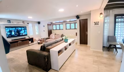 Casa com 5 quartos à venda na Rua Erebango, 134, Nonoai, Porto Alegre, 326 m2 por R$ 880.000