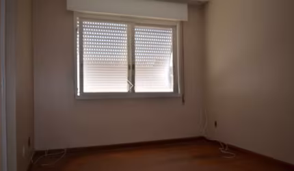 Apartamento com 1 quarto à venda na Rua Luiz de Camões, 426, Santo Antônio, Porto Alegre, 53 m2 por R$ 160.000