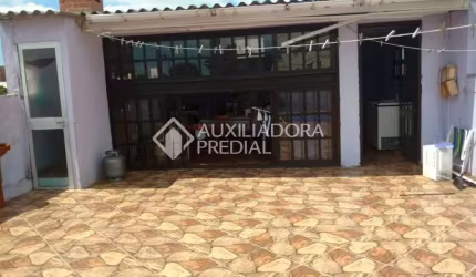 Casa em condomínio fechado com 2 quartos à venda na Rua Evangelina Porto, 332, Vila João Pessoa, Porto Alegre, 230 m2 por R$ 580.000