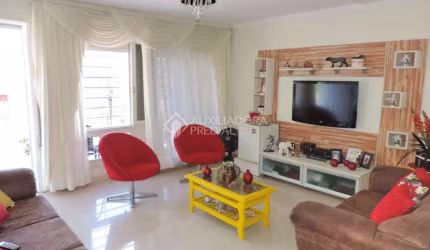 Casa em condomínio fechado com 3 quartos à venda na Rua Líbia, 141, Vila Ipiranga, Porto Alegre, 259 m2 por R$ 1.045.000