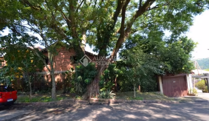 Casa com 4 quartos à venda na Rua Altos da Amapá, 100, Vila Nova, Porto Alegre, 389 m2 por R$ 700.000
