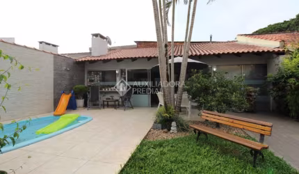 Casa com 3 quartos à venda na Rua Gregório da Fonseca, 509, Nonoai, Porto Alegre, 215 m2 por R$ 749.000