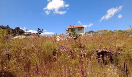 Terreno à venda na Rua Laurentino Clovis de Souza Abreu, 35, Nossa Senhora das Graças, Caxias do Sul, 300 m2 por R$ 120.000