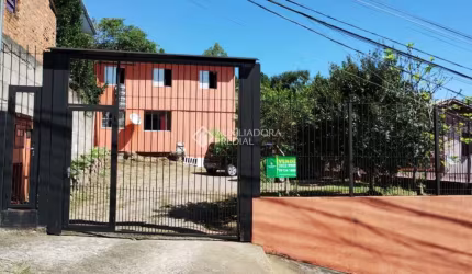 Casa com 3 quartos à venda na Rua Cambará do Sul, 750, Kayser, Caxias do Sul, 69 m2 por R$ 318.000