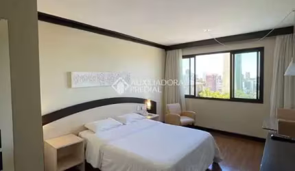 Flat com 1 quarto à venda na Rua Os Dezoito do Forte, 1938, Centro, Caxias do Sul, 27 m2 por R$ 145.000