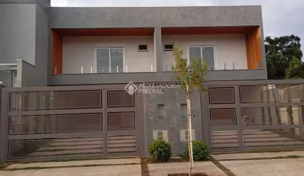 Casa com 3 quartos à venda na José Zanrosso, 146, Nossa Senhora da Saúde, Caxias do Sul, 198 m2 por R$ 1.400.000