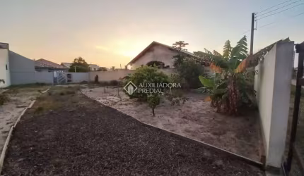 Terreno à venda na Brasil, 373, Santa Terezinha (Distrito), Imbé, 345 m2 por R$ 153.000