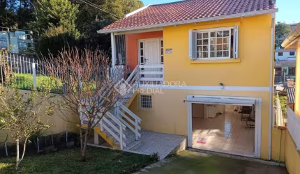Casa com 3 quartos à venda na Rua Osvaldo de Assis, 467, Santo Antônio, Caxias do Sul, 117 m2 por R$ 600.000