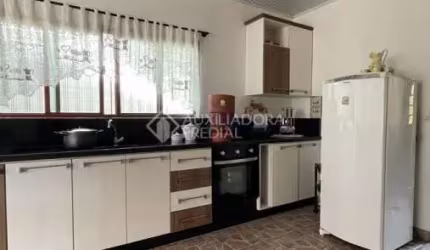 Casa com 3 quartos à venda na Rua Hernani Algayer, 752, Jardim Eldorado, Caxias do Sul, 78 m2 por R$ 1.100.000