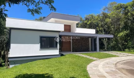 Casa com 3 quartos à venda na ACER, 10, Carniel, Gramado, 216 m2 por R$ 2.790.000