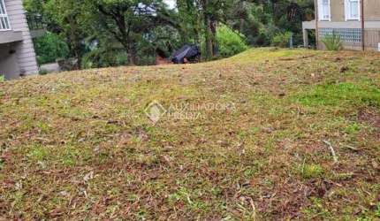 Terreno em condomínio fechado à venda na Rua Vitório Carassai, 277, São José, Canela, 600 m2 por R$ 690.000