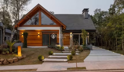 Casa em condomínio fechado com 3 quartos à venda na Braemar, 280, Pórtico, Gramado, 300 m2 por R$ 3.300.000