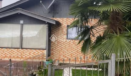 Casa com 2 quartos à venda na Ademar Andrade Cardoso, 75, Casa Grande, Gramado, 75 m2 por R$ 650.000