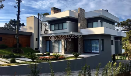 Casa em condomínio fechado com 4 quartos à venda na DAS GARDENIAS, 2, Centro, Canela, 323 m2 por R$ 4.850.000