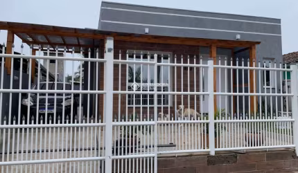 Casa com 3 quartos à venda na Rua Assis Pereira Soares, 117, Morada da Colina, Guaíba, 100 m2 por R$ 475.000