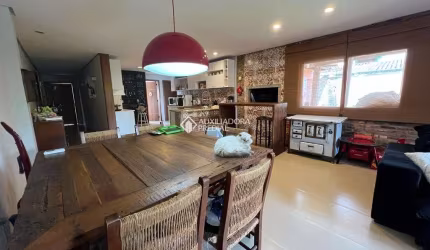 Casa com 3 quartos à venda na Rua Minas Gerais, 359, Parque 35, Guaíba, 139 m2 por R$ 460.000