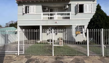 Casa com 3 quartos à venda na Avenida Vereador Breno Guimarães, 408, Ermo, Guaíba, 180 m2 por R$ 790.000