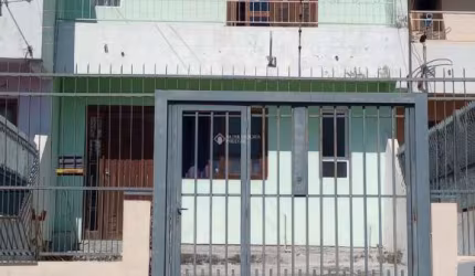 Casa com 3 quartos à venda na Avenida Vasco Alves Pereira, 9, Morada da Colina, Guaíba, 99 m2 por R$ 380.000