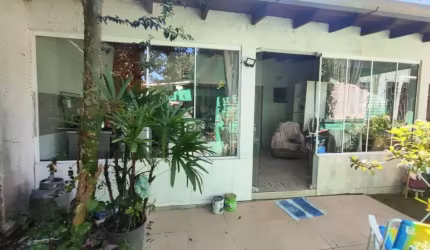 Casa com 3 quartos à venda na B-ONZE, 104, Morada da Colina, Guaíba, 120 m2 por R$ 250.000