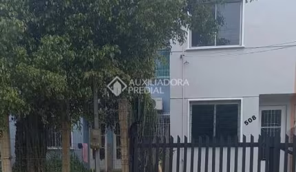 Casa com 2 quartos à venda na Francisco Azeredo Coutinho, 580, Jardim Iolanda, Guaíba, 61 m2 por R$ 150.000
