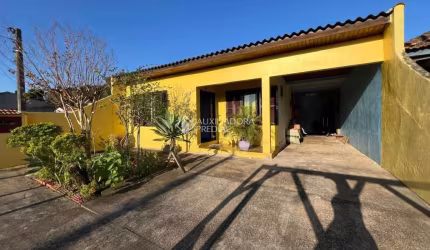 Casa com 3 quartos à venda na Maneca Paiva, 204, Coronel Nassuca, Guaíba, 123 m2 por R$ 325.000