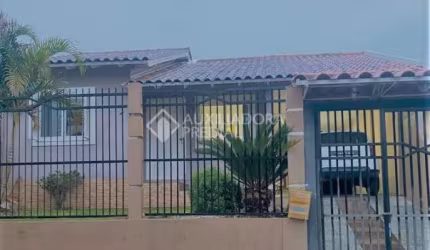 Casa em condomínio fechado com 3 quartos à venda na Rua Toríbio Cambará, 254, Jardim dos Lagos, Guaíba, 145 m2 por R$ 430.000