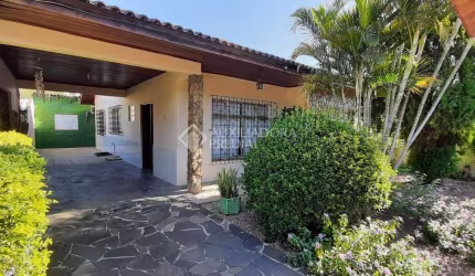 Casa em condomínio fechado com 4 quartos à venda na Avenida Gomes Jardim, 712, Alegria, Guaíba, 200 m2 por R$ 318.000