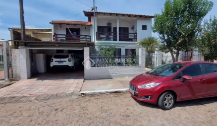 Casa com 3 quartos à venda na Rua César Verdi, 73, Morada da Colina, Guaíba, 350 m2 por R$ 920.000