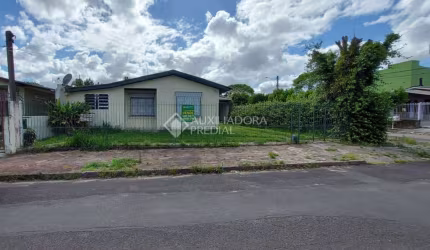Casa com 3 quartos à venda na APARA­CIO CASTRO, 184, Morada da Colina, Guaíba, 140 m2 por R$ 615.000