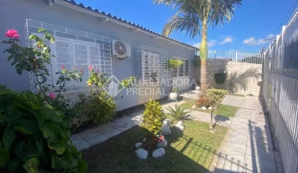 Casa com 3 quartos à venda na Maceió, 686, Jardim Santa Rita, Guaíba, 200 m2 por R$ 380.000