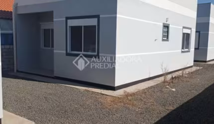 Casa com 1 quarto à venda na Quinze, 551, Vila Pedras Brancas, Guaíba, 47 m2 por R$ 165.000