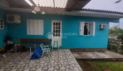 Casa com 2 quartos à venda na Rua Felinto Chacon, 421, Ermo, Guaíba, 96 m2 por R$ 689.000