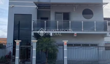 Casa com 4 quartos à venda na Rua Anita Garibaldi, 350, Sumaré, Alvorada, 348 m2 por R$ 750.000