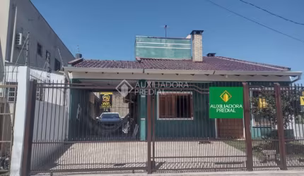 Casa com 3 quartos à venda na Rua Tocantins, 181, Parque 35, Guaíba, 122 m2 por R$ 550.000