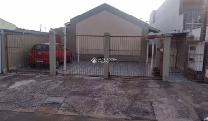 Casa em condomínio fechado com 2 quartos à venda na Rua Santa Lúcia, 151, Olaria, Canoas, 53 m2 por R$ 239.000